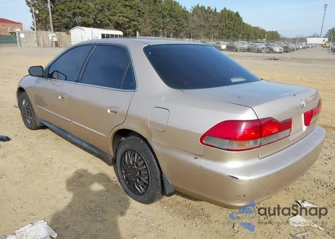 2001 Honda Accord 2.3 Lx z USA, uszkodzony, nr VIN 1HGCG56491A016372